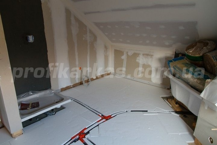 разводка коммуникаций в каркасном доме